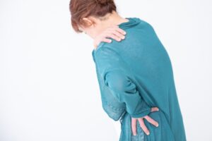 定年退職を迎える60代になると、本人の体力や気力が落ち、できる仕事も限られます。それを考慮して、50代で準備する必要があります。