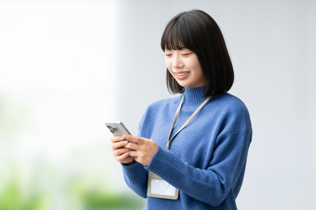 終活アプリ『ロックの向こう』を使うことで、死後に見られたくないものは見られず、伝えたいものは届けることが可能になります。