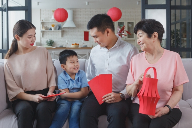 デジタル遺産はスマホを持つ人全員に関係しており、情報をリスト化して残すということは、家族の暮らしを守るという思いやりになります。